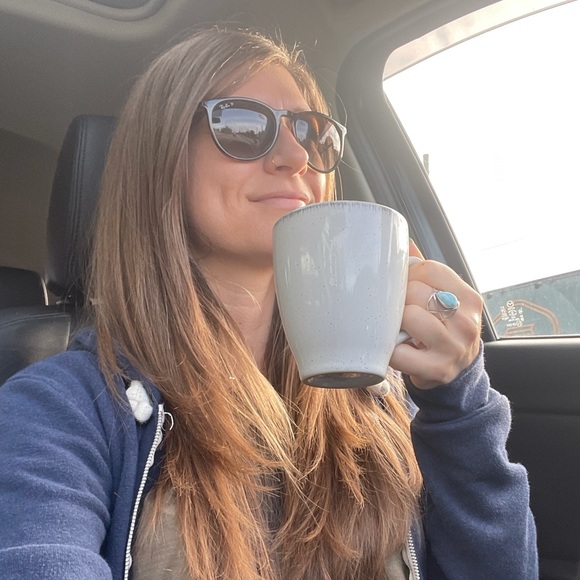 Meet your Posher, Ashley - Picture 1 of 1